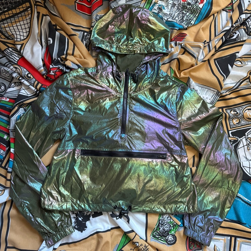 Zumiez Ninth Hall cropped quarter zip windbreaker jacket Small iridescent